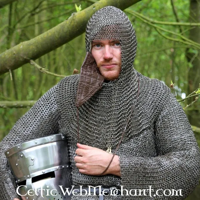 Camail à Ventail Triangulaire, Noirci, 8mm 3 Camail à Ventail Triangulaire, Noirci, 8mm – Image 3