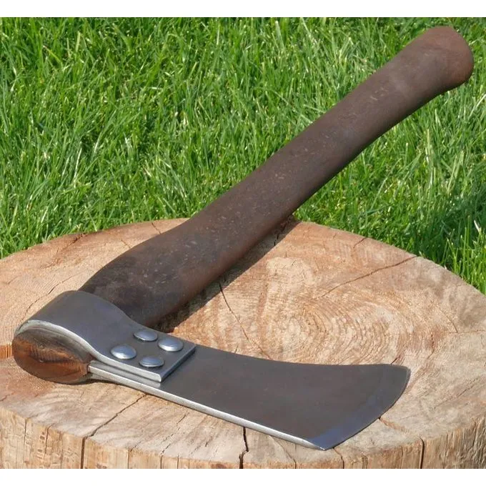 Hache Utilitaire Normande, émoussée 2 Hache Utilitaire Normande, émoussée – Image 2