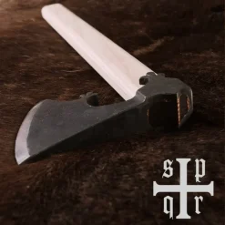 SPQR Rommunds Hache Gotland -Halloween Boutique rommunds hache gotland 3